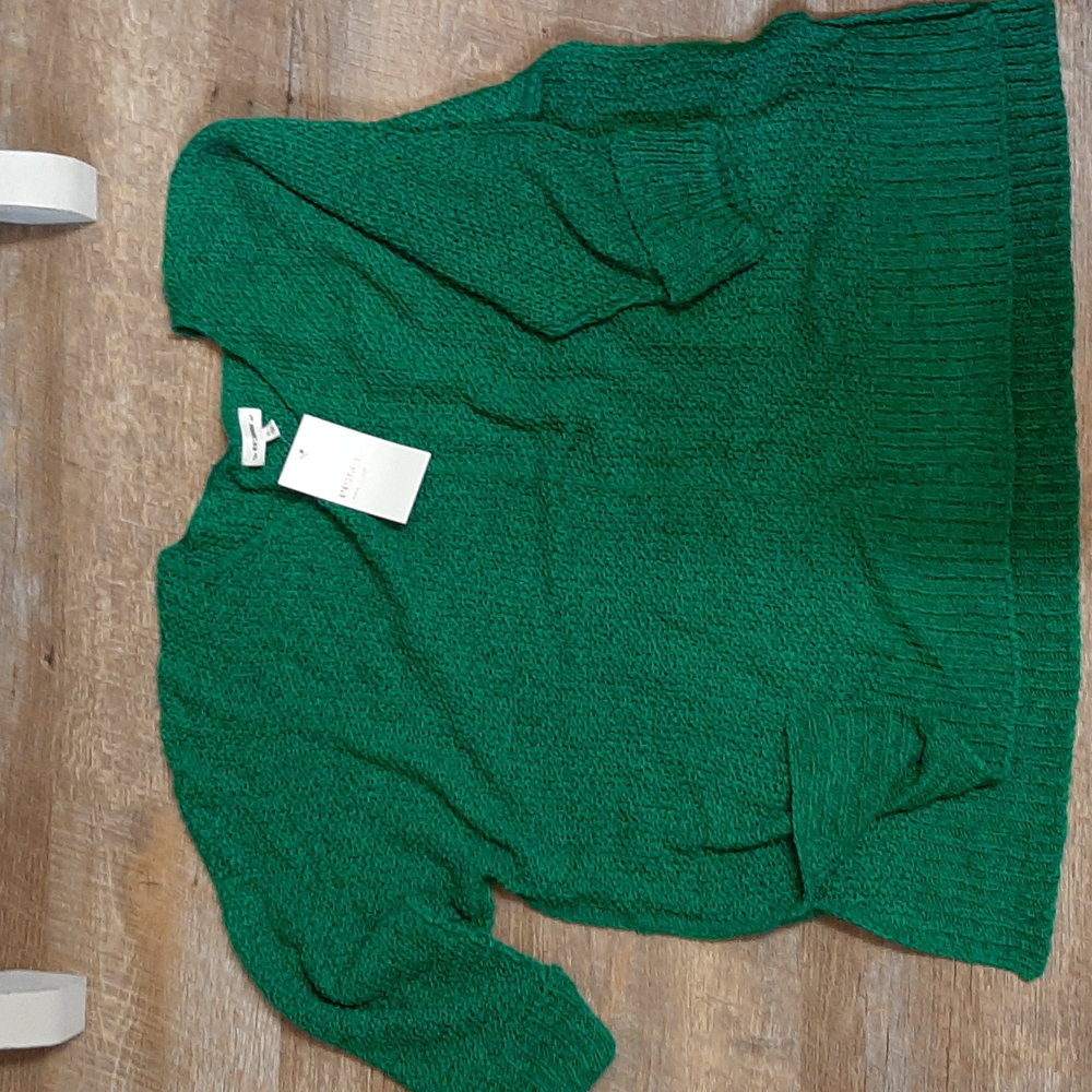 Green sweater - Picture 3 of 4